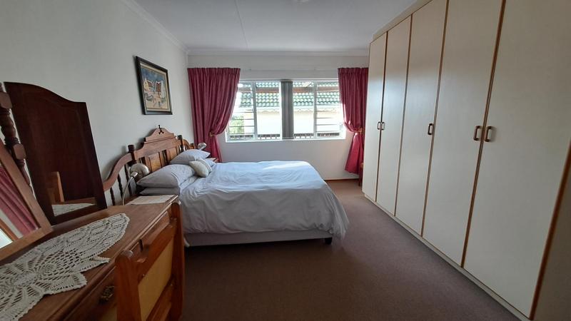 2 Bedroom Property for Sale in Stilbaai Wes Western Cape